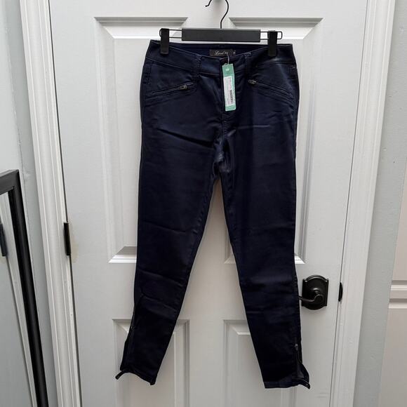 Level 99 Navy Skinny Pants with Zipper Accents Size 26 - Picture 1 of 4